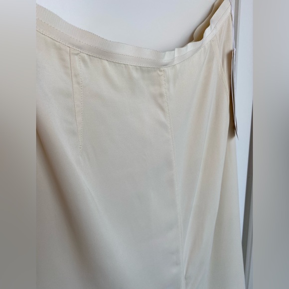 Uniqlo satin midi skirt NWT - Picture 5 of 12